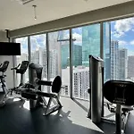 Luxury Penthouse Loft Rooftop Pool Free Parking
