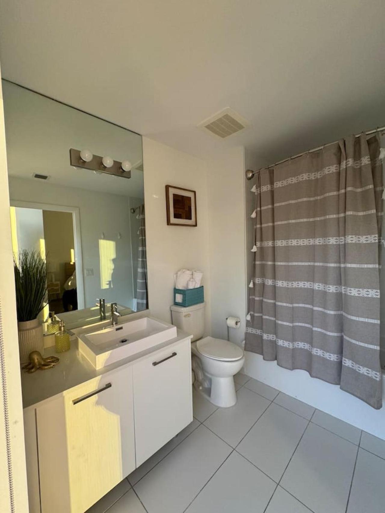 Luxury Penthouse Loft Rooftop Pool Free Parking Miami