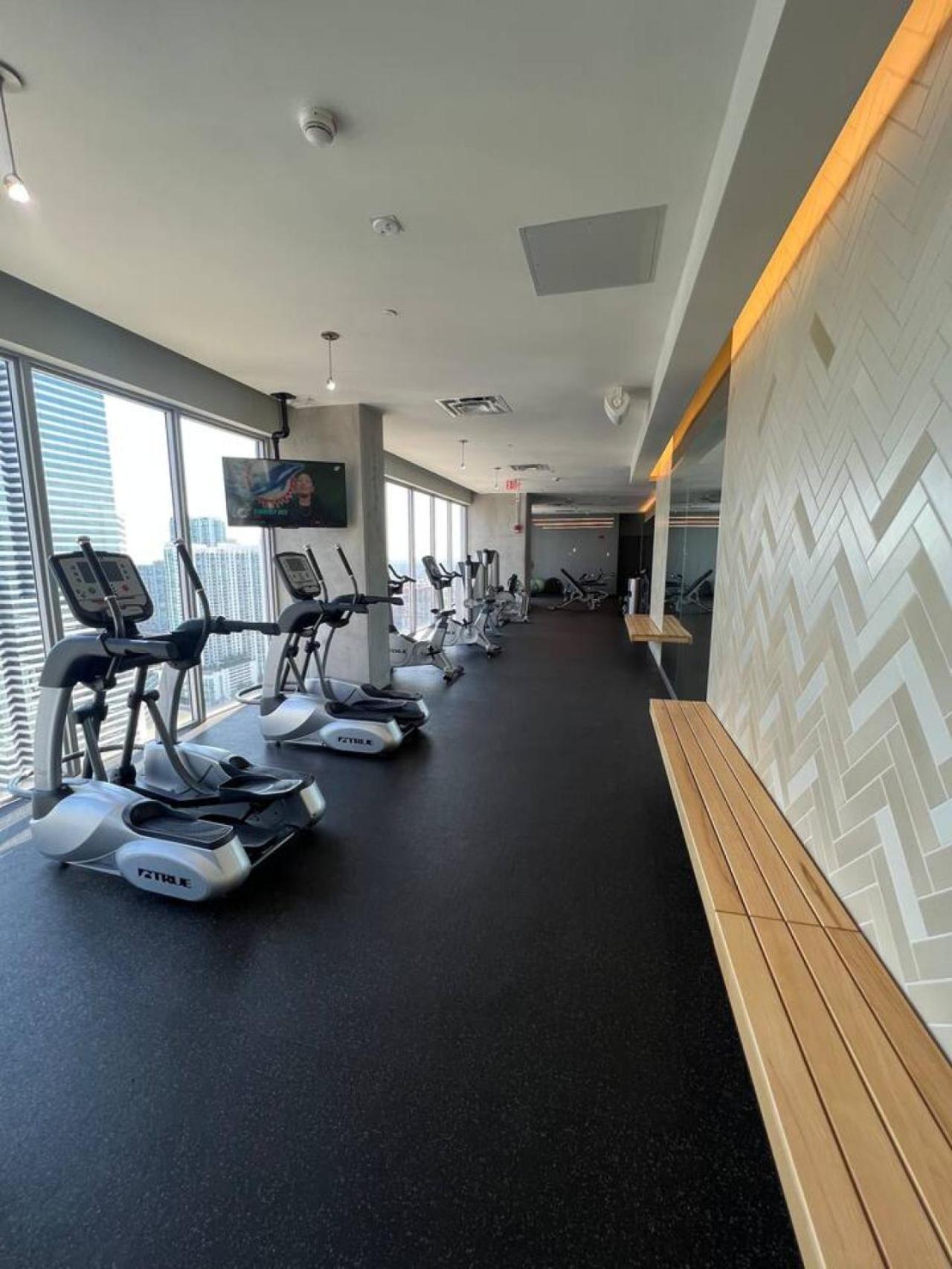 Luxury Penthouse Loft Rooftop Pool Free Parking Apartment Miami